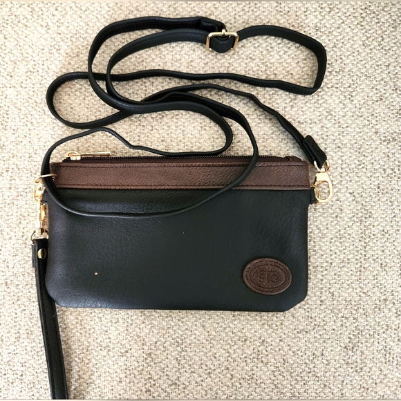 Save the Girls Touch Screen Purse - Picture 2 of 3